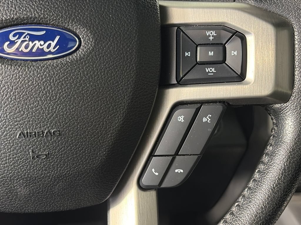 Used 2015 Ford F150 Platinum w/ Equipment Group 701A Luxury AWD/4WD image 18