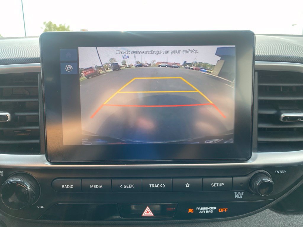 Used 2025 Hyundai Venue SEL FWD image 29
