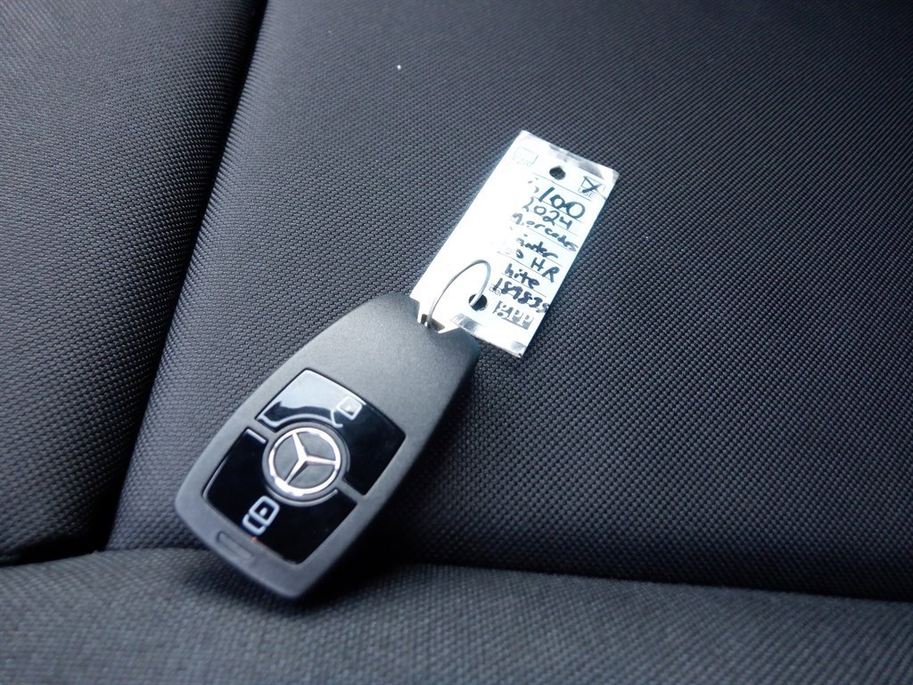 Used 2024 Mercedes-Benz Sprinter 3500 image 19