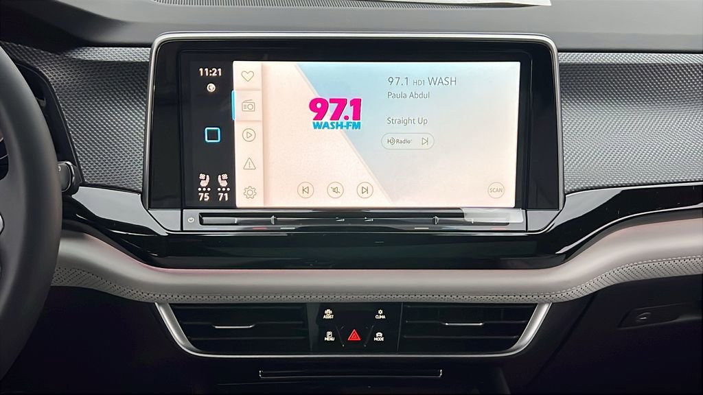 New 2026 Volkswagen Atlas Cross Sport SEL Premium R-Line image 21