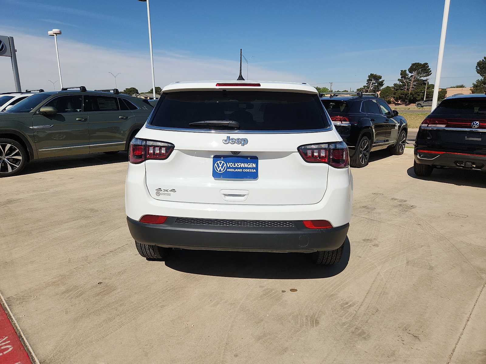 Used 2025 Jeep Compass Sport AWD/4WD image 6