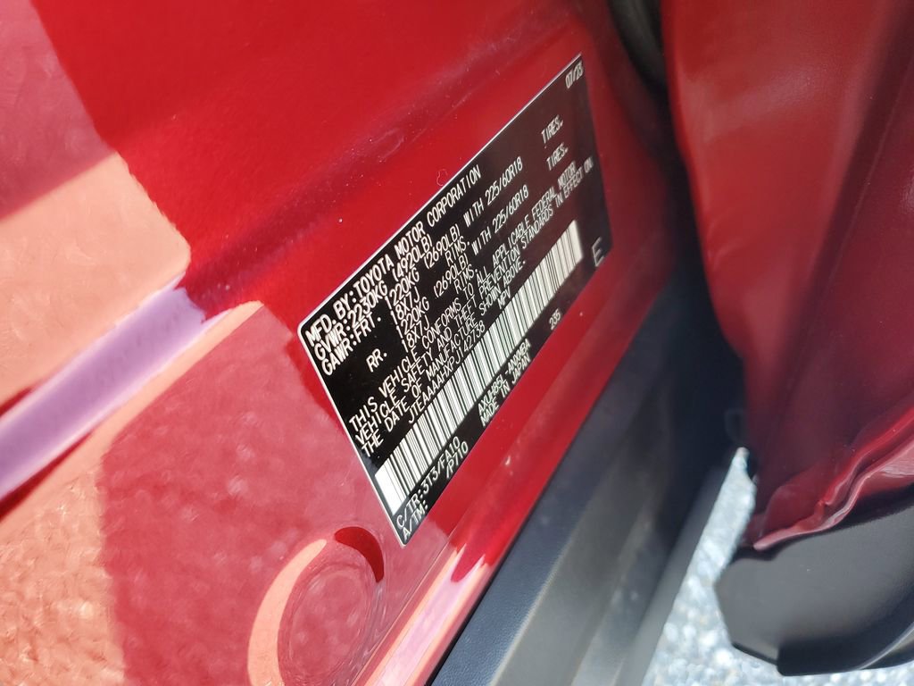 Certified 2023 Toyota Venza LE image 29