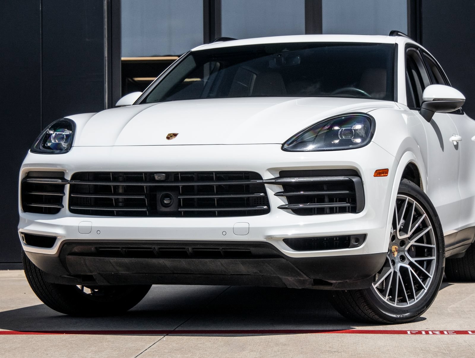 Certified 2023 Porsche Cayenne AWD/4WD image 7