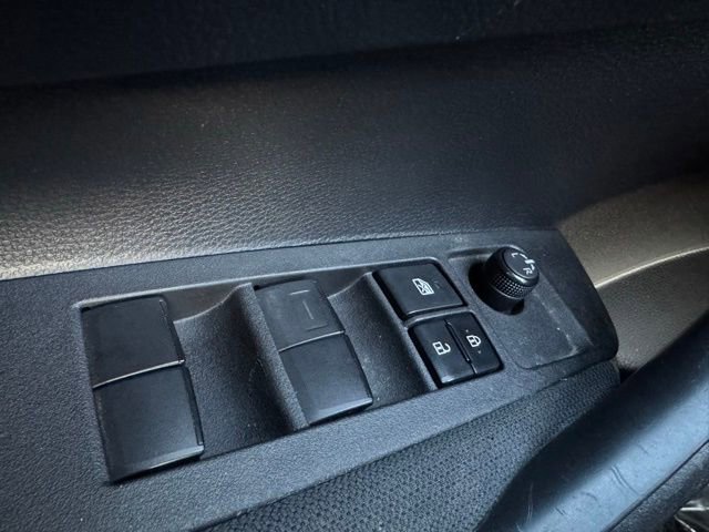 Used 2021 Toyota Corolla LE w/ Carpet Mat Package (TMS) image 30