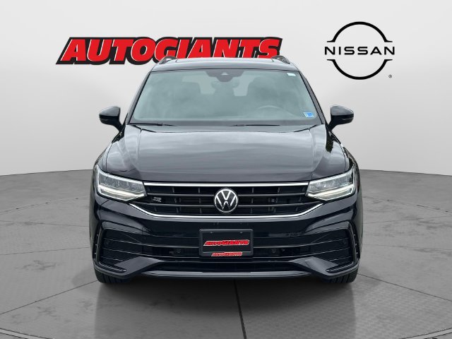 Used 2024 Volkswagen Tiguan SE R-Line AWD/4WD image 9