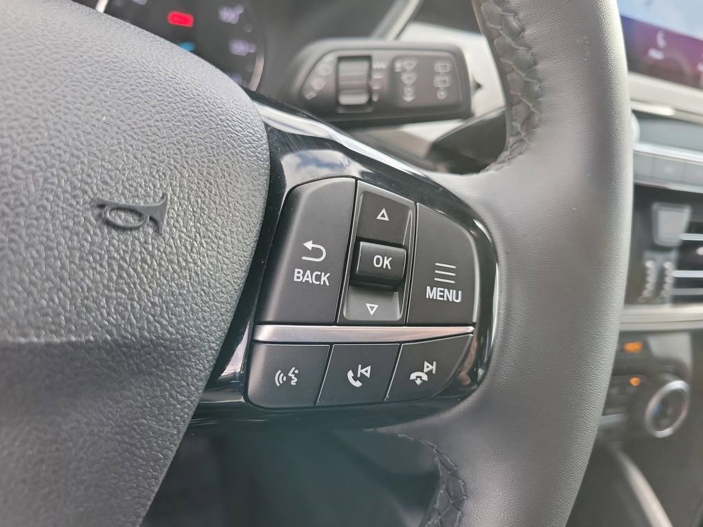 Used 2022 Ford Escape SEL image 28