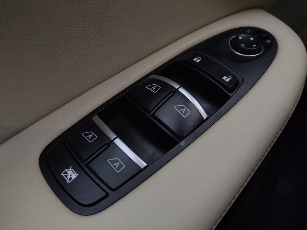 Used 2019 INFINITI QX50 Luxe FWD image 27