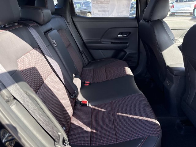 New 2027 Nissan Kicks SR FWD image 12