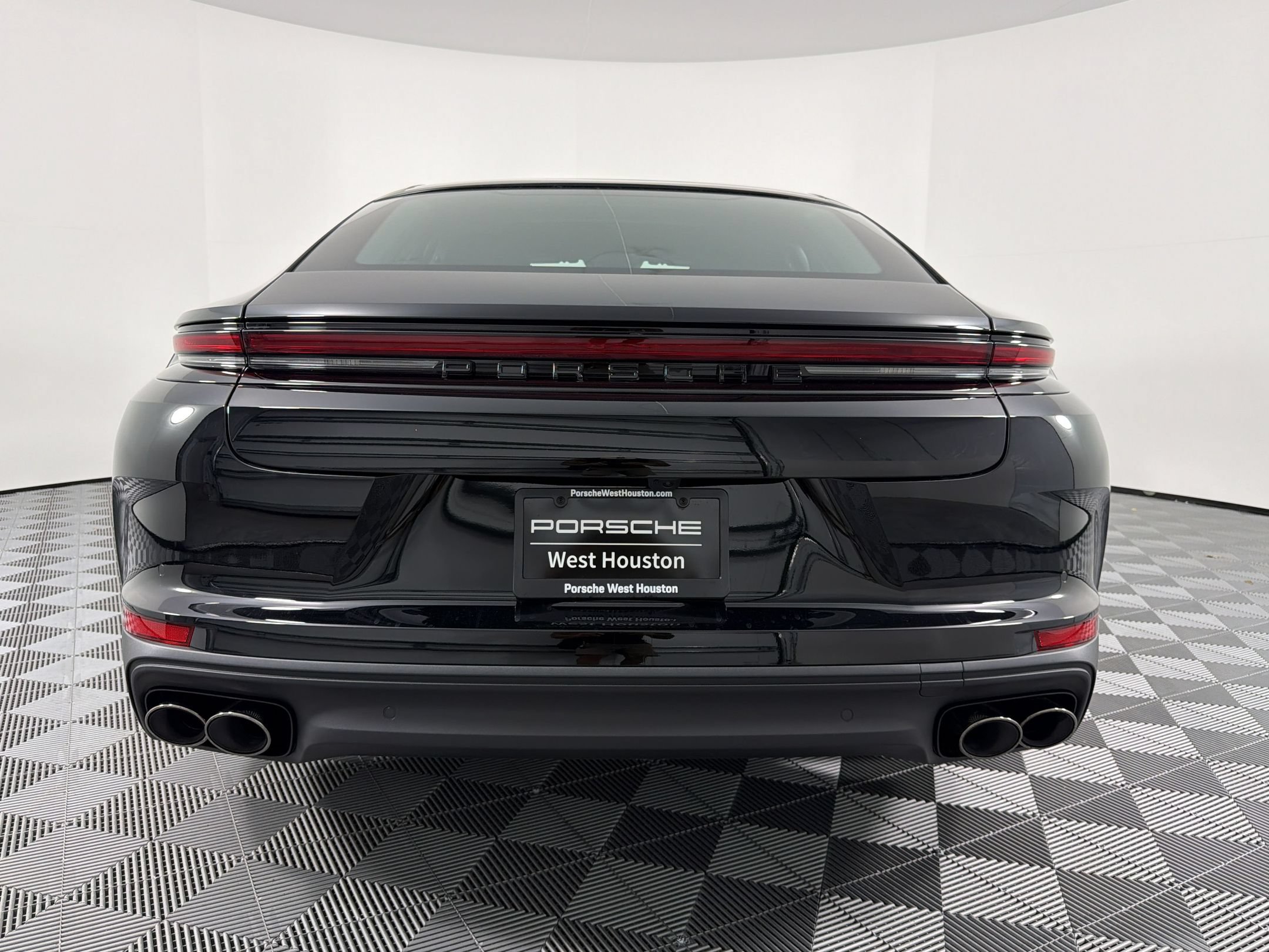 New 2026 Porsche Panamera image 8