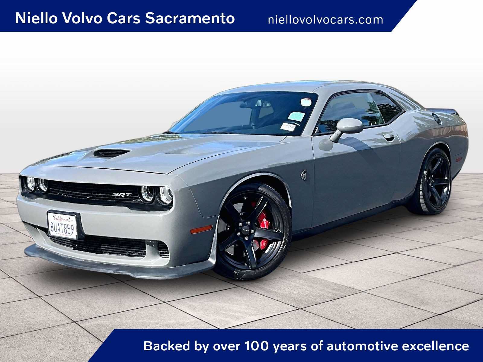 Used 2017 Dodge Challenger SRT Hellcat RWD image 1