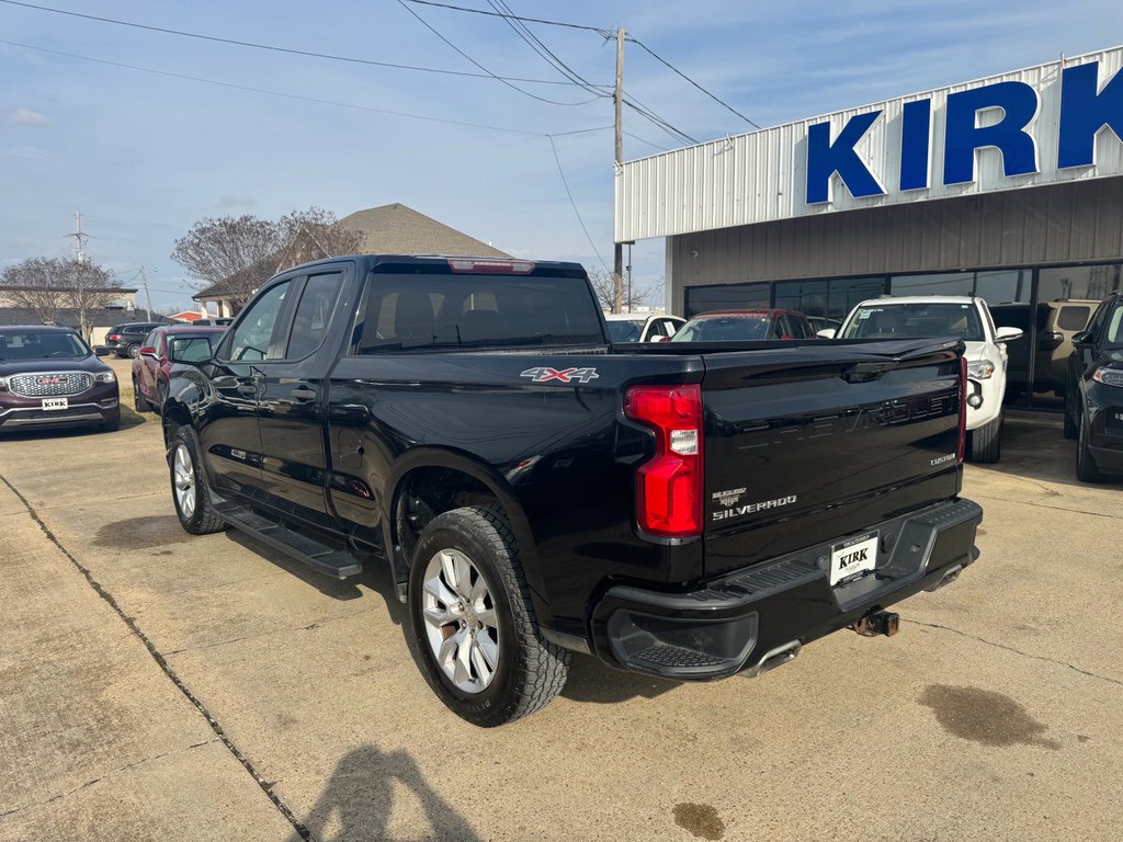 Used 2019 Chevrolet Silverado 1500 Custom w/ Custom Convenience Package image 3