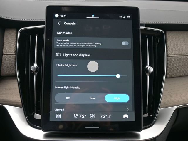 New 2026 Volvo XC90 B6 Ultra w/ Protection Package Premier image 17