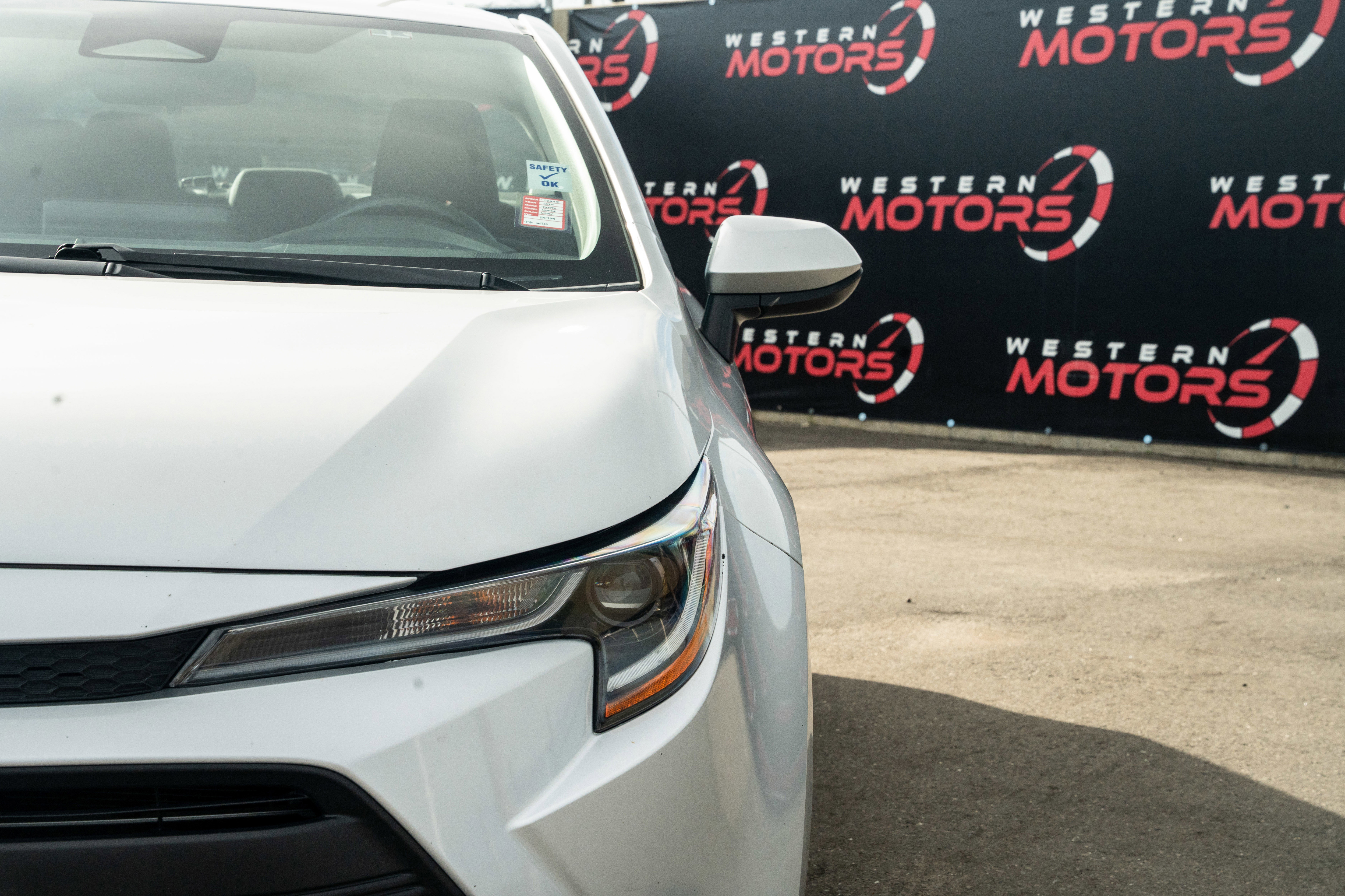 Used 2024 Toyota Corolla LE image 3