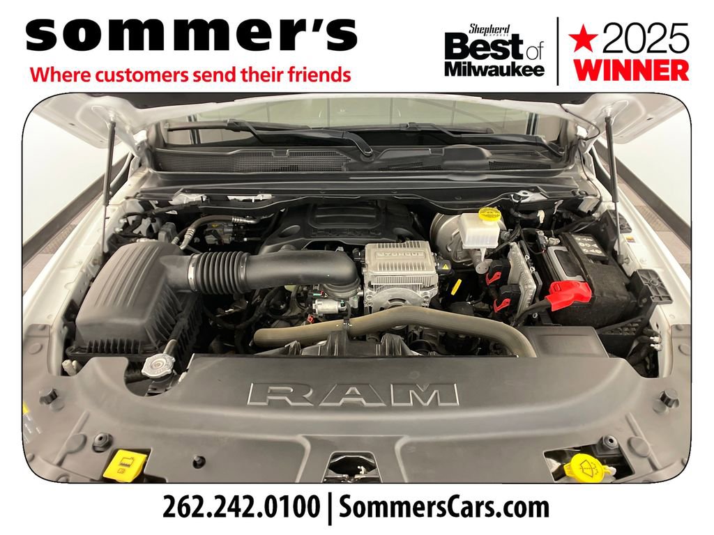 Used 2022 RAM 1500 Big Horn w/ Night Edition AWD/4WD image 18
