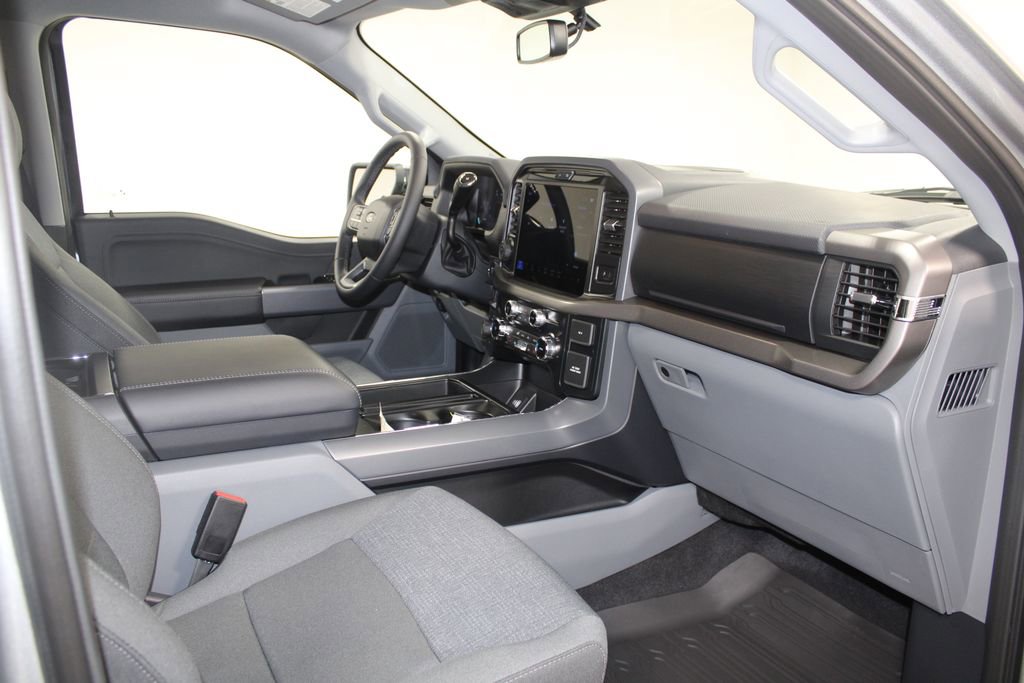 New 2025 Ford F150 XLT w/ Equipment Group 302A MID image 29