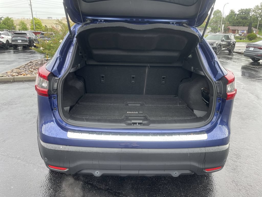 Used 2022 Nissan Rogue Sport SV w/ Technology Package AWD/4WD image 34