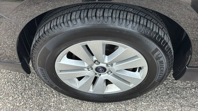 Used 2019 Subaru Outback 2.5i Premium AWD/4WD image 33