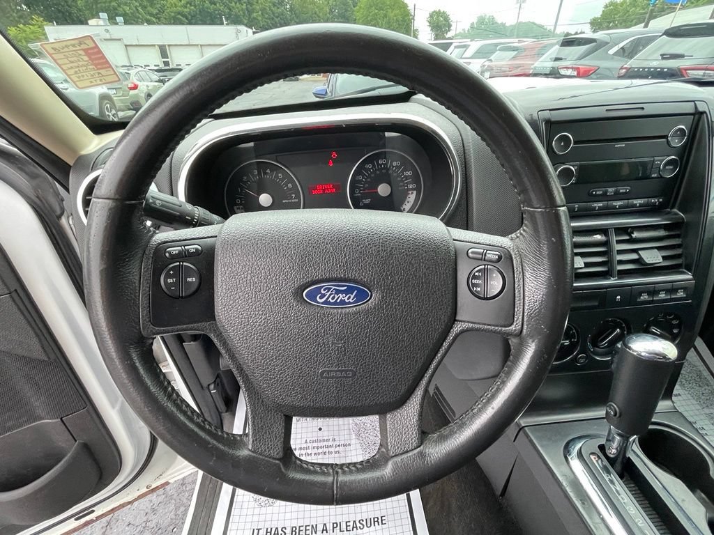 Used 2010 Ford Explorer XLT AWD/4WD image 13