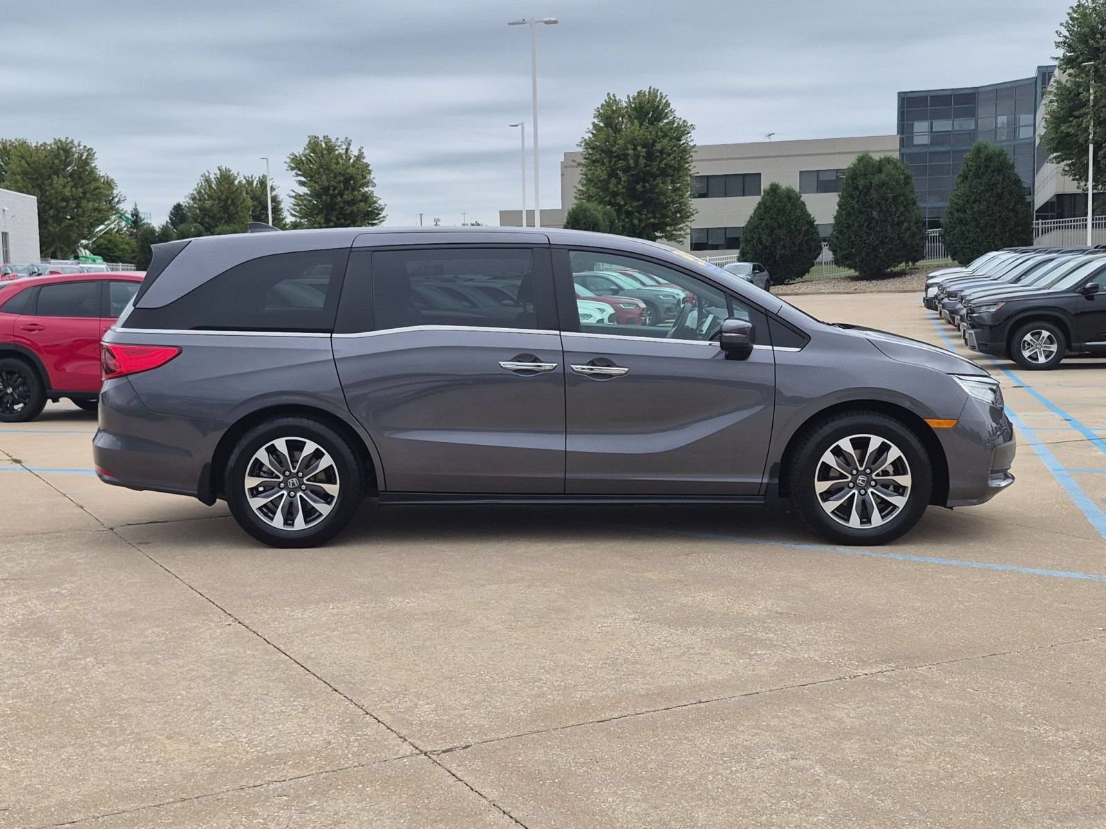 Used 2021 Honda Odyssey EX-L image 5