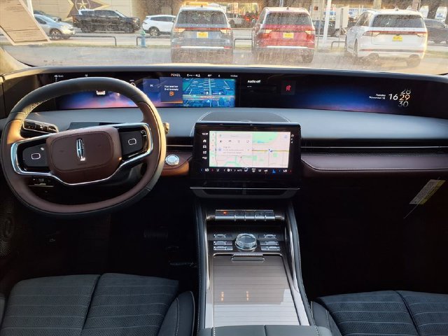 New 2026 Lincoln Nautilus Black Label w/ Jet Appearance Package AWD/4WD image 6