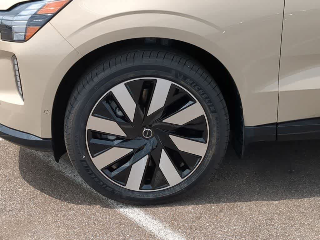 New 2026 Volvo EX90 Plus AWD/4WD image 13