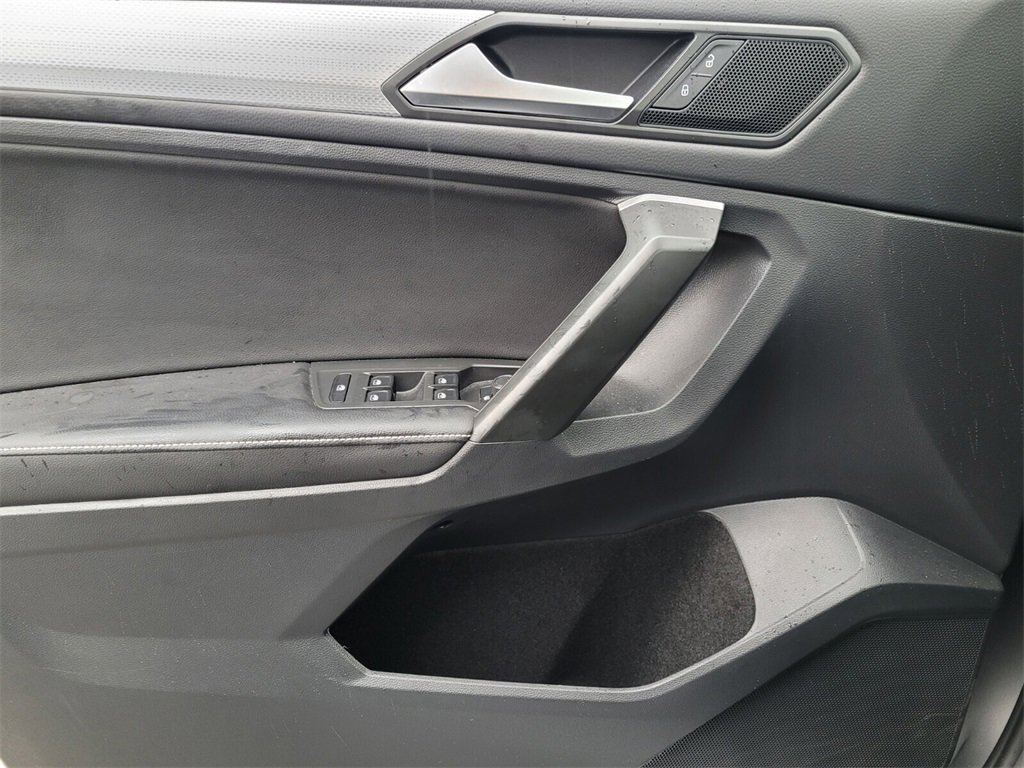 Used 2024 Volkswagen Tiguan S image 23