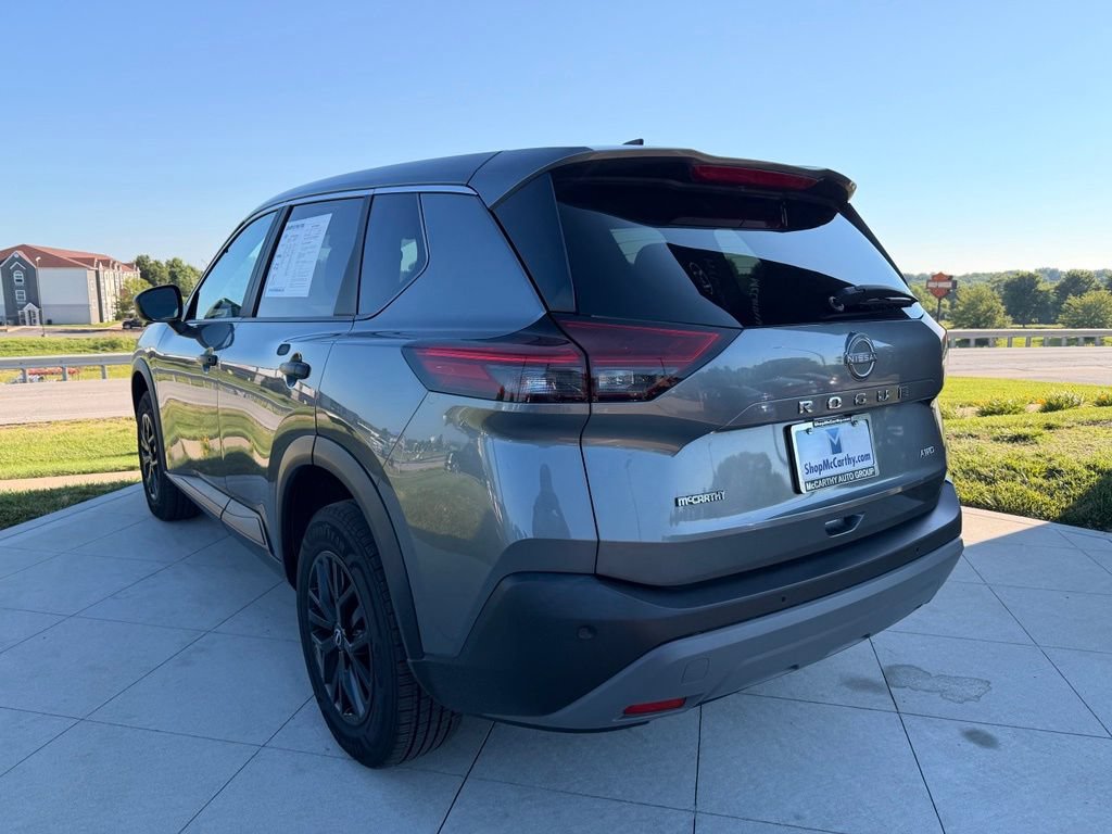 Used 2023 Nissan Rogue S AWD/4WD image 3