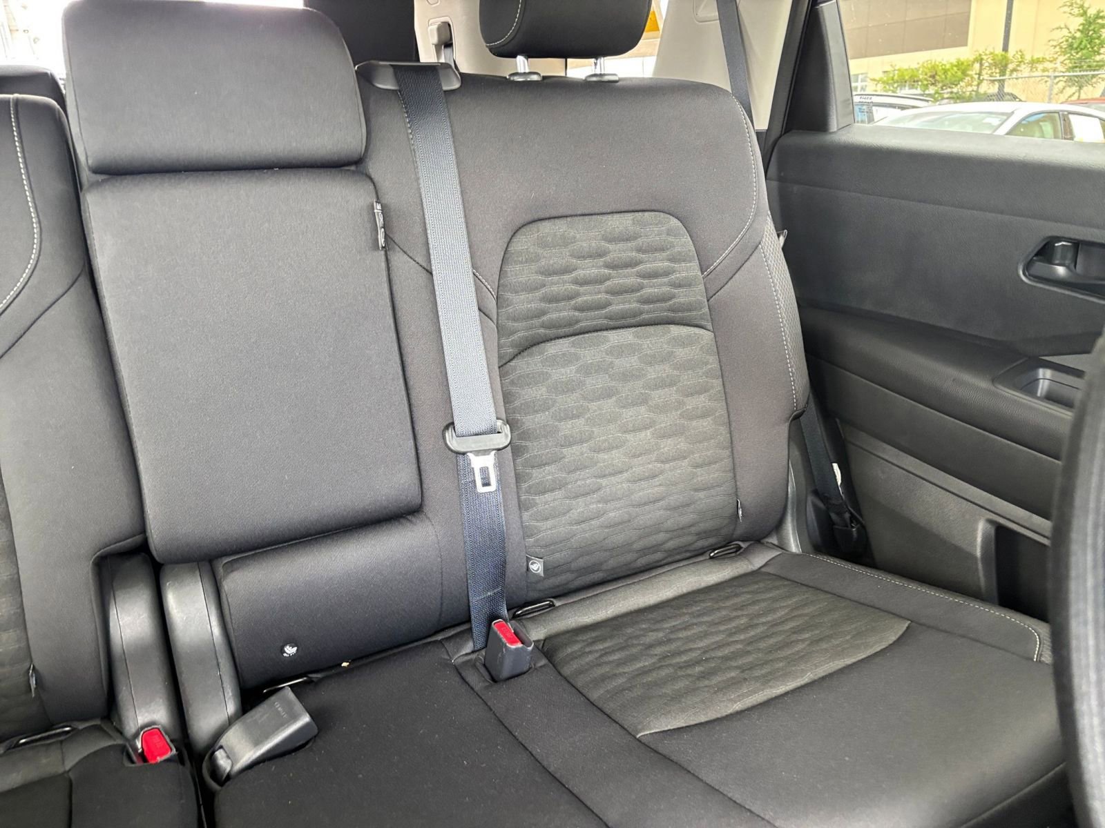 Used 2025 Nissan Pathfinder SV AWD/4WD image 40