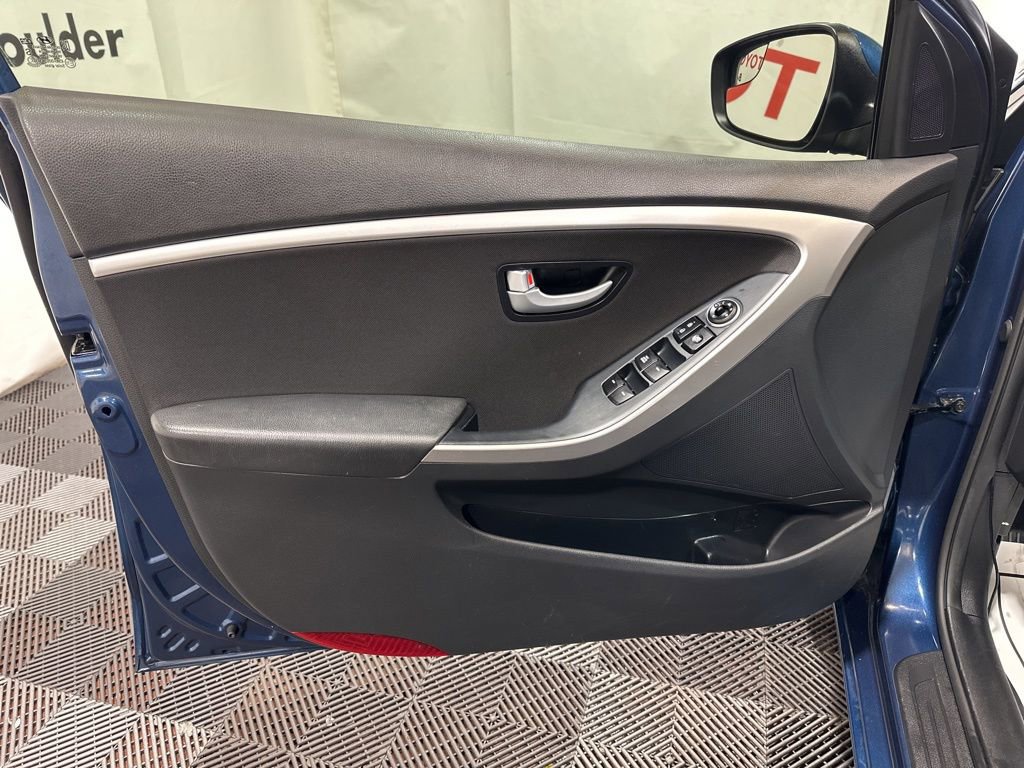 Used 2016 Hyundai Elantra GT image 24