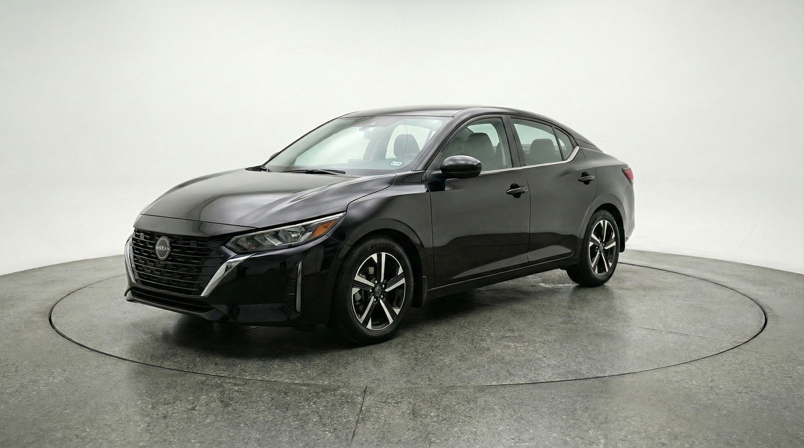 Used 2025 Nissan Sentra SV image 3