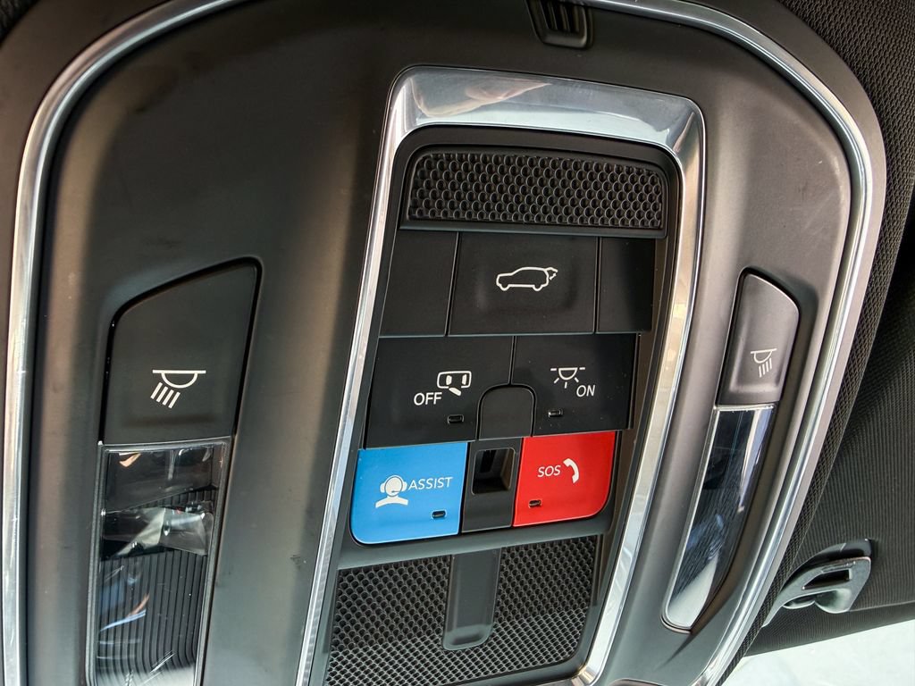 Used 2022 Jeep Wagoneer Series III AWD/4WD image 22