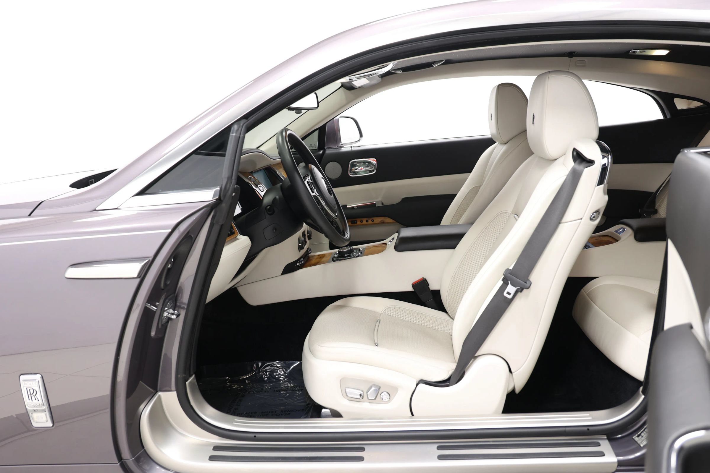 Used 2017 Rolls-Royce Wraith RWD image 20