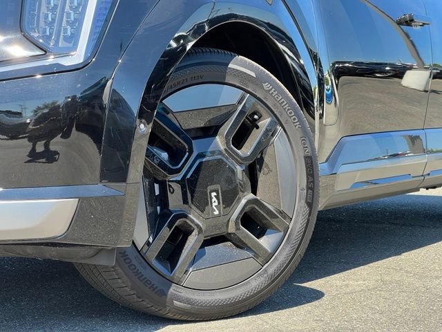 Certified 2024 Kia EV9 GT-Line AWD/4WD image 2