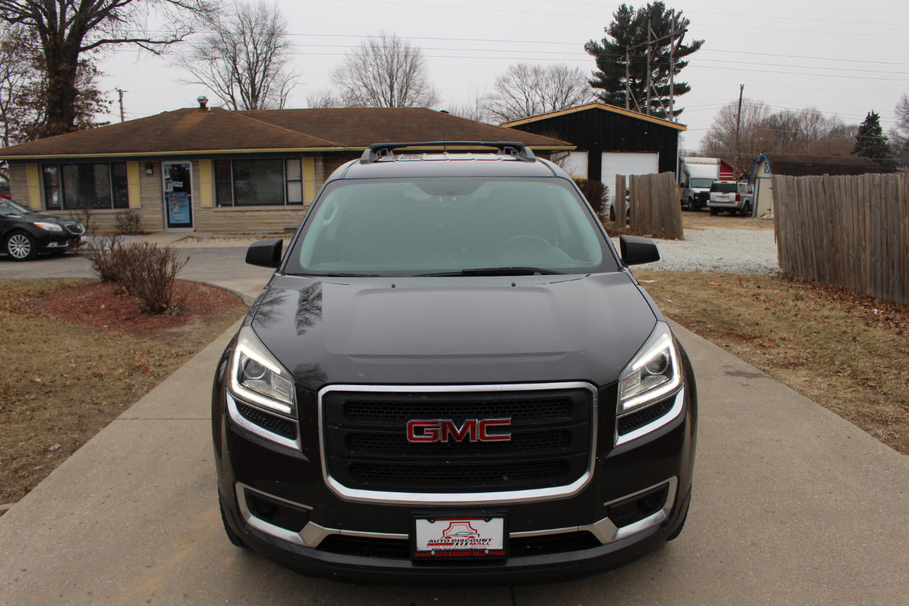 Used 2015 GMC Acadia SLE image 4
