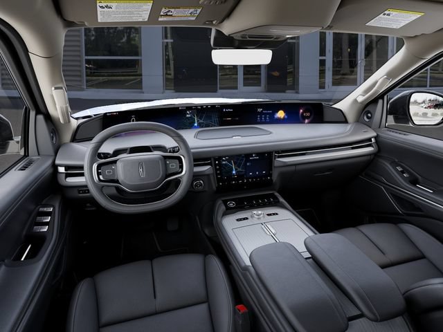 New 2027 Lincoln Navigator Premiere RWD image 9