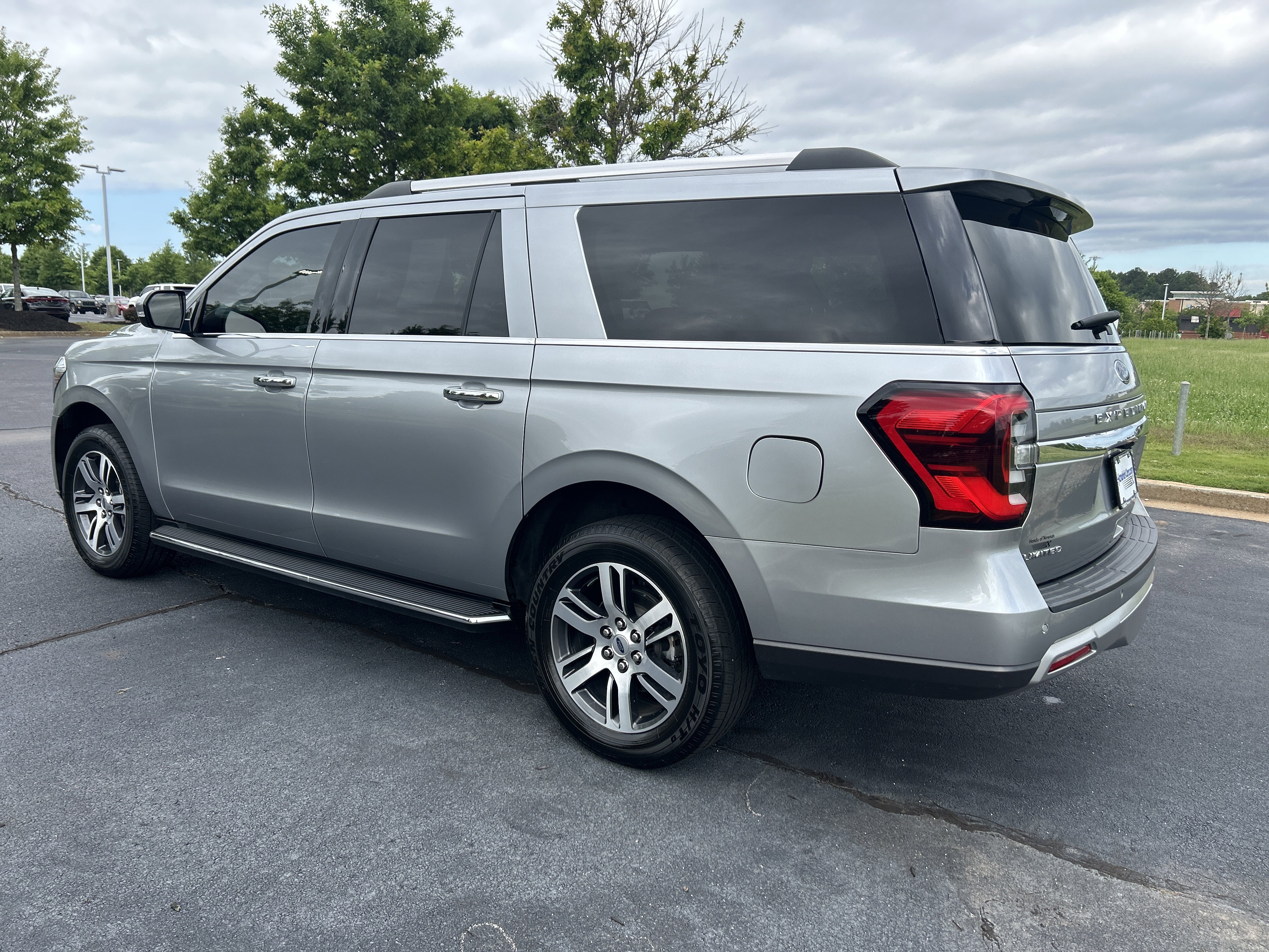Used 2023 Ford Expedition Max Limited RWD image 7