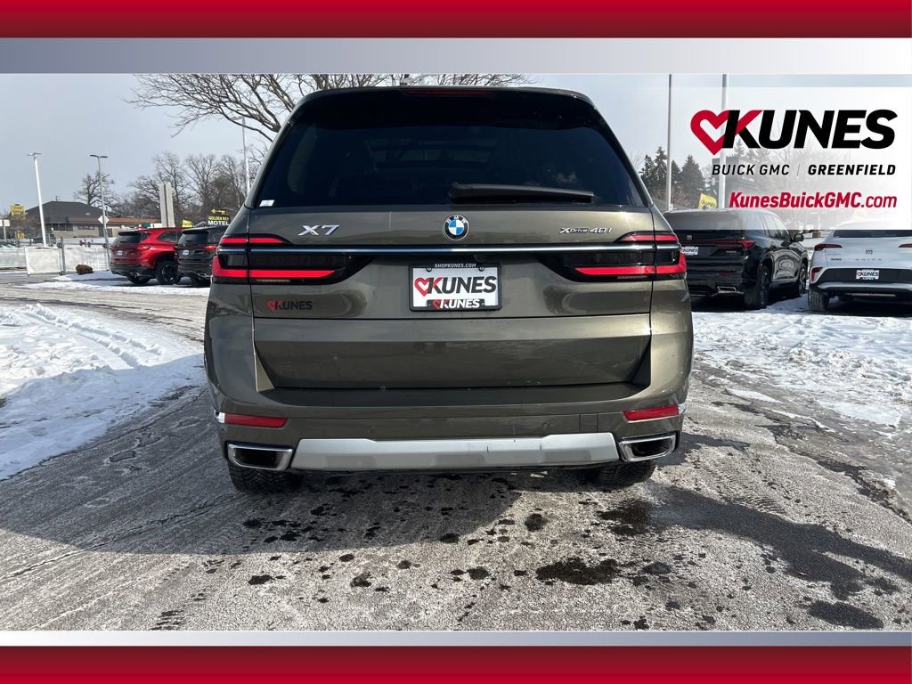 Used 2025 BMW X7 xDrive40i image 8