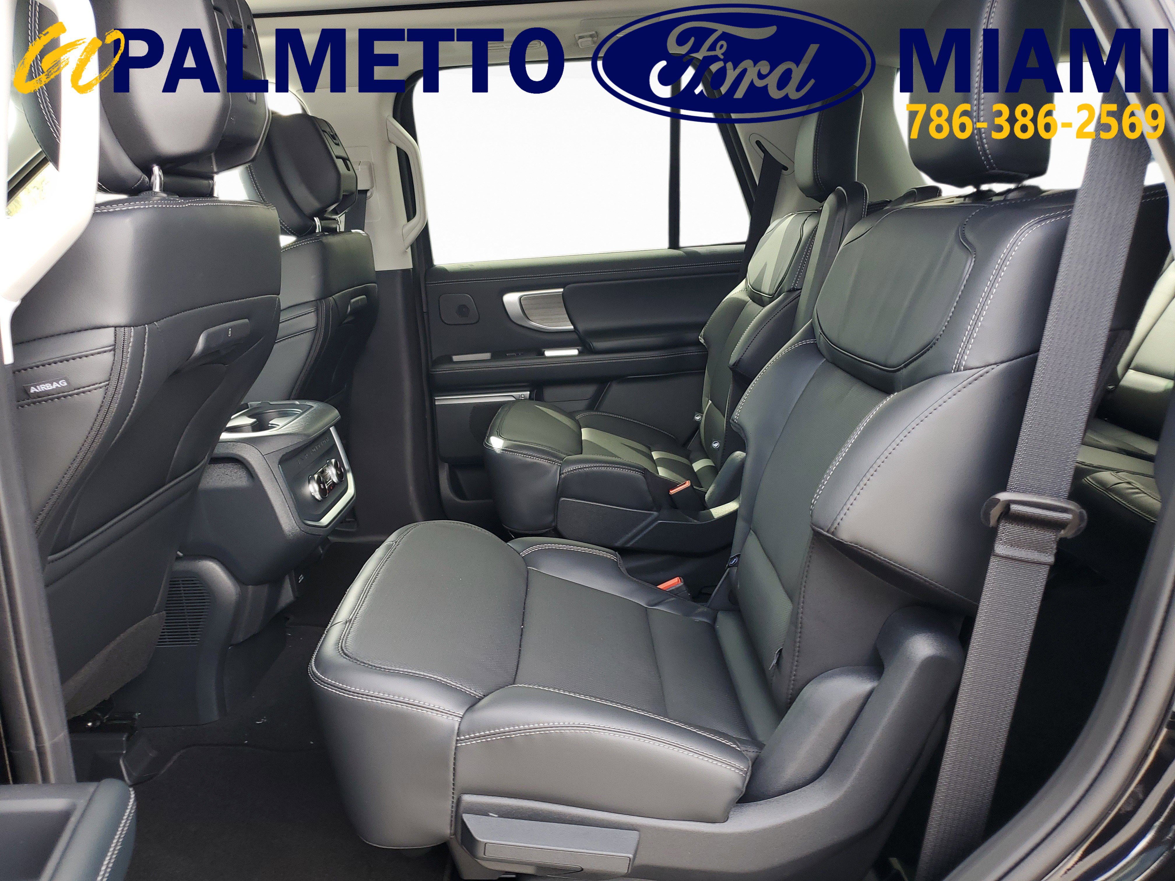 New 2026 Ford Expedition Platinum w/ Driver's Package AWD/4WD image 8