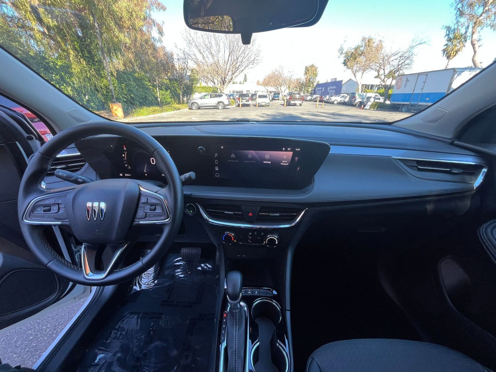 Used 2025 Buick Encore GX Preferred image 31