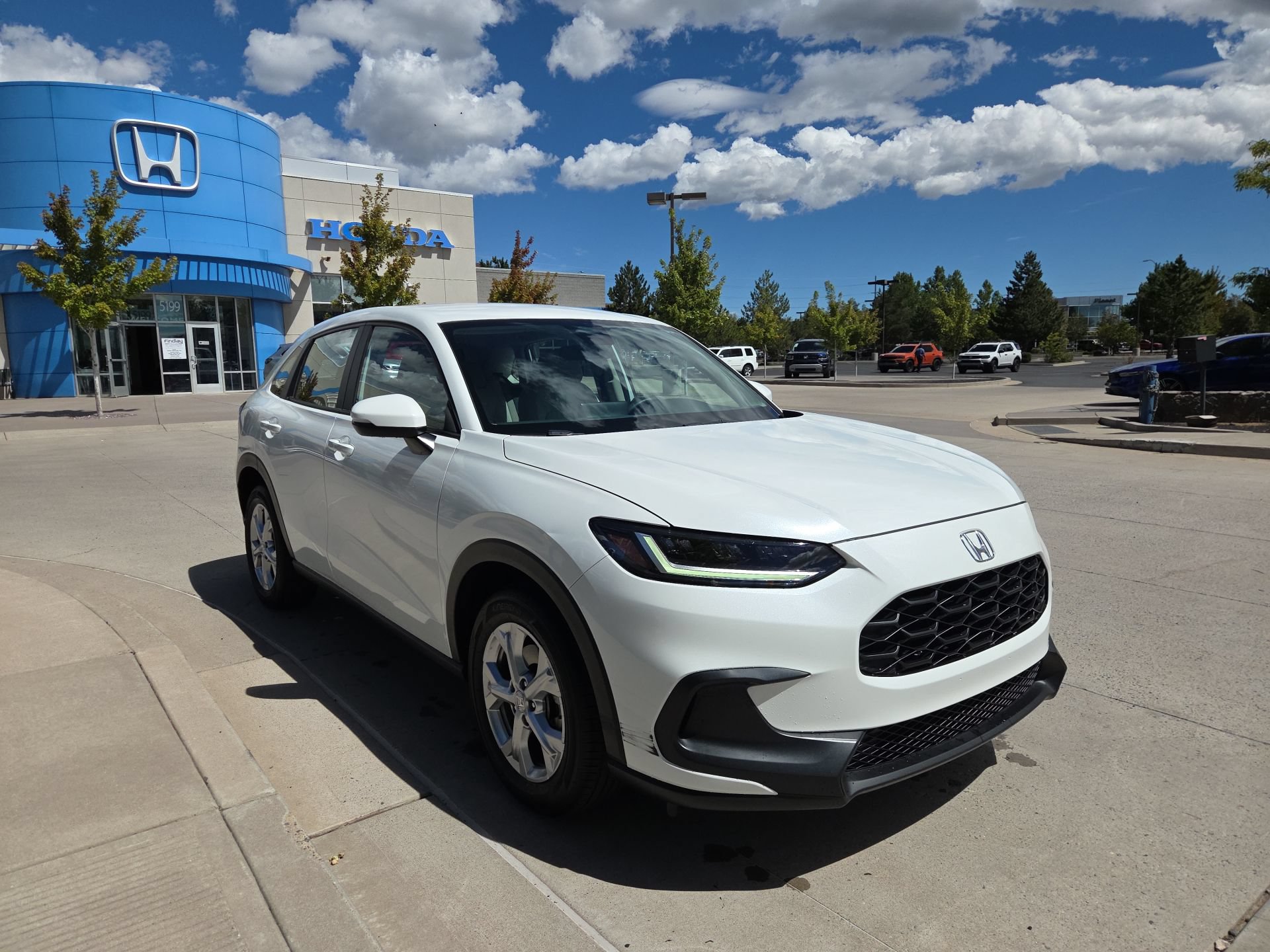 Used 2024 Honda HR-V LX image 3