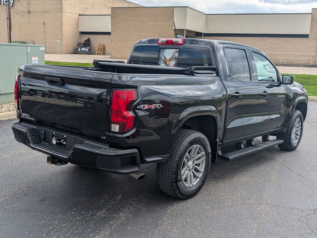 Used 2024 Chevrolet Colorado LT w/ LT Convenience Package image 8