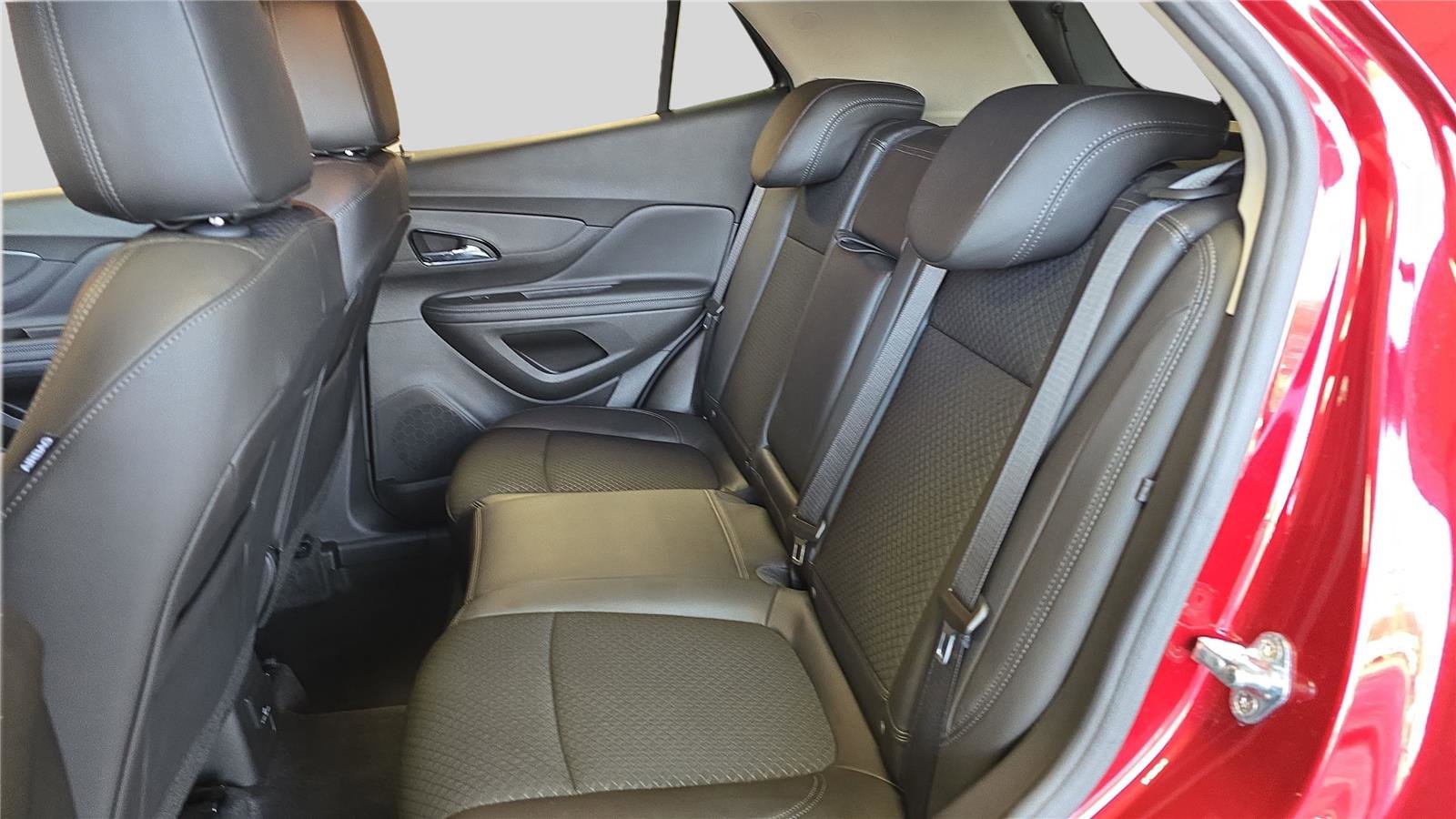 Used 2022 Buick Encore Preferred w/ Safety Package image 15