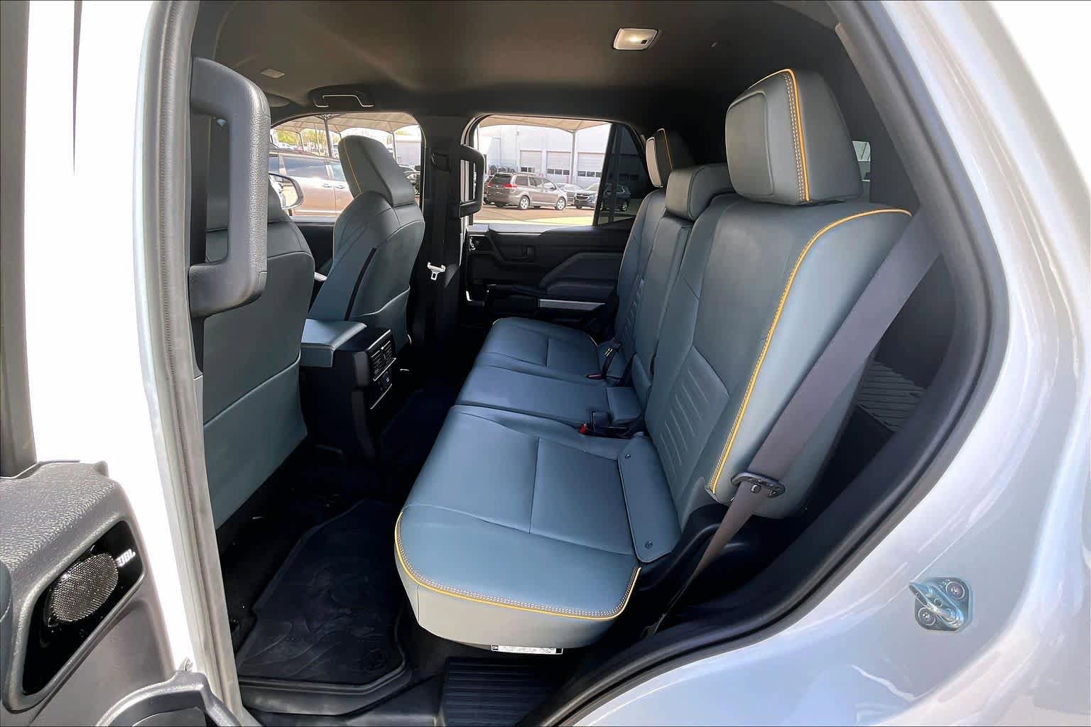 Used 2025 Toyota 4Runner Trailhunter AWD/4WD image 18