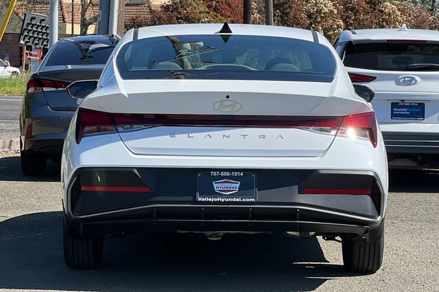 New 2026 Hyundai Elantra SE image 7