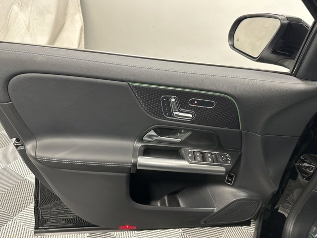 Used 2025 Mercedes-Benz GLA 250 4MATIC image 15