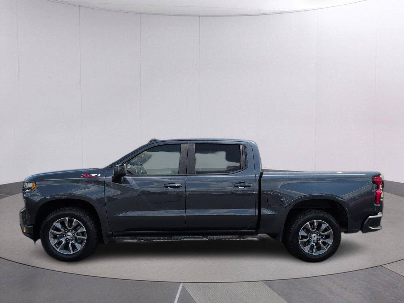 Used 2021 Chevrolet Silverado 1500 RST w/ Z71 Off-Road Package AWD/4WD image 2