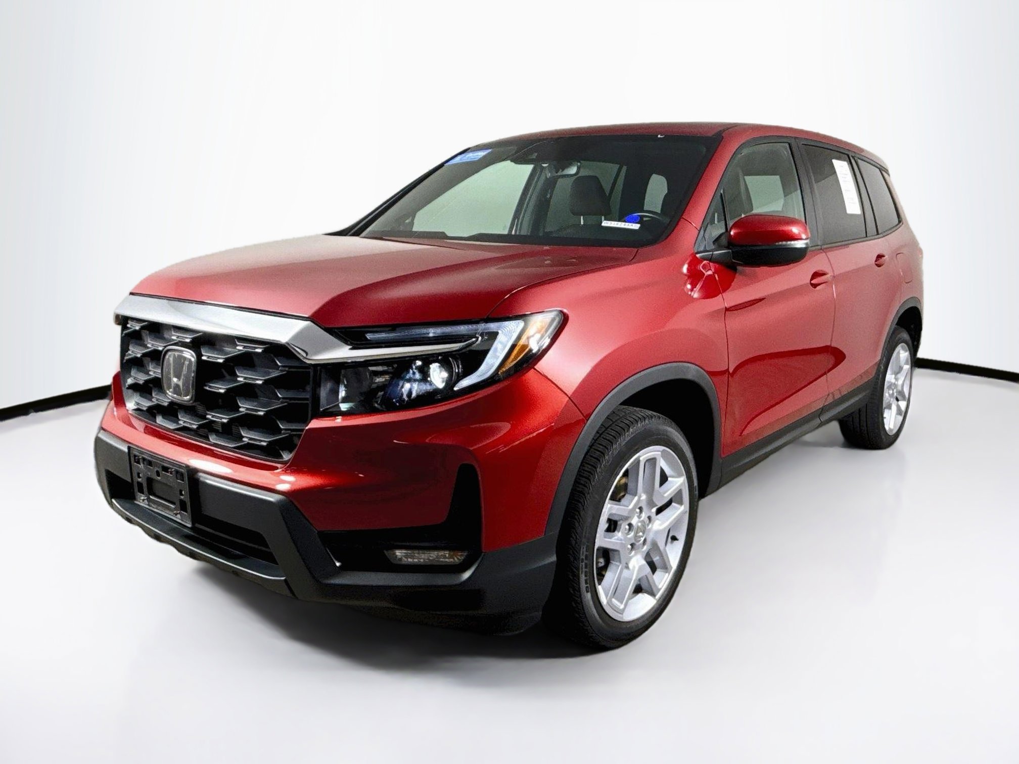 Certified 2025 Honda Passport EX-L image 4