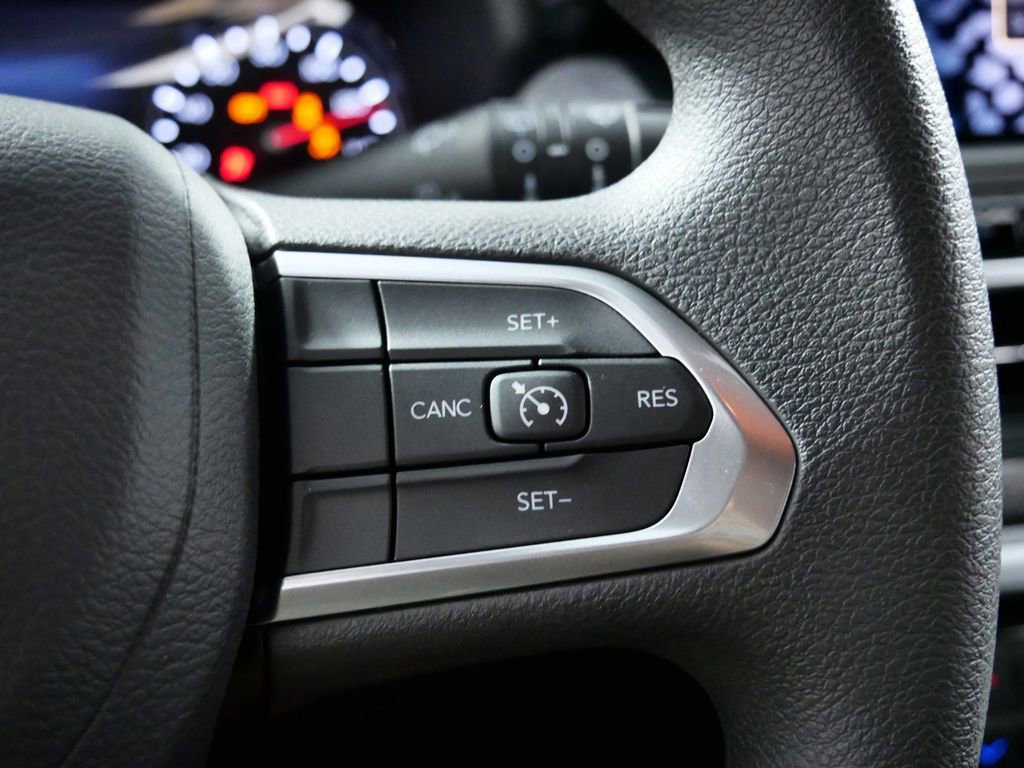 Used 2024 Jeep Compass Sport image 37