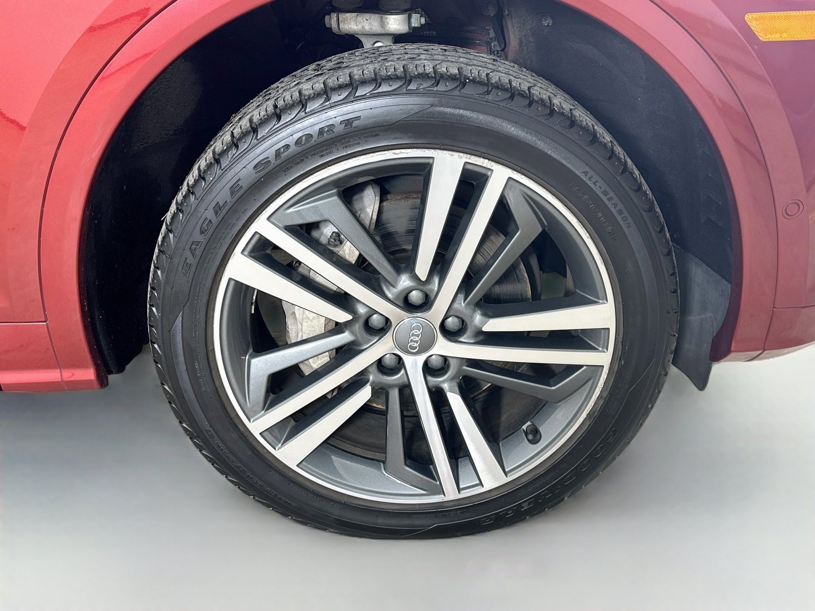 Used 2020 Audi Q5 e Prestige w/ Prestige Package AWD/4WD image 10