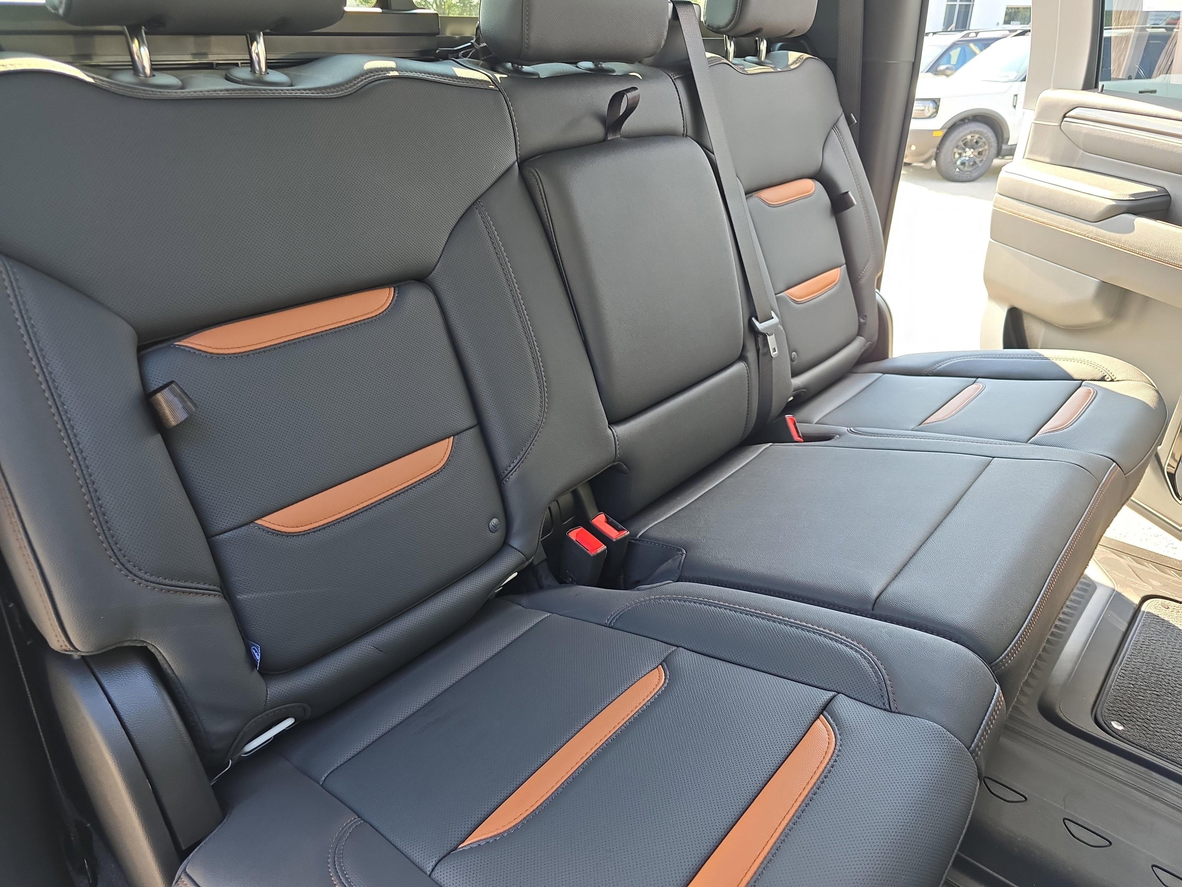 New 2026 GMC Sierra 2500 AT4 w/ AT4 Premium Plus Package image 11